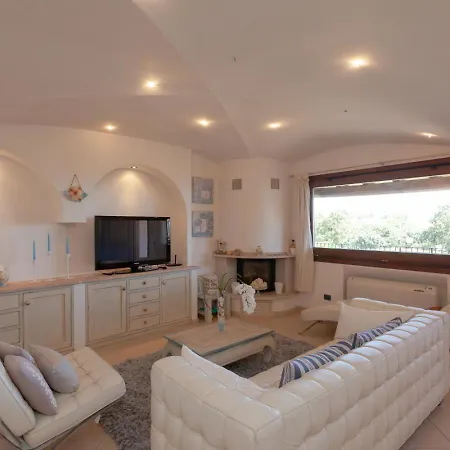 Luxury Seaview - Marinella * سان تيودورو