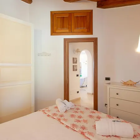 Luxury Seaview - Marinella * سان تيودورو
